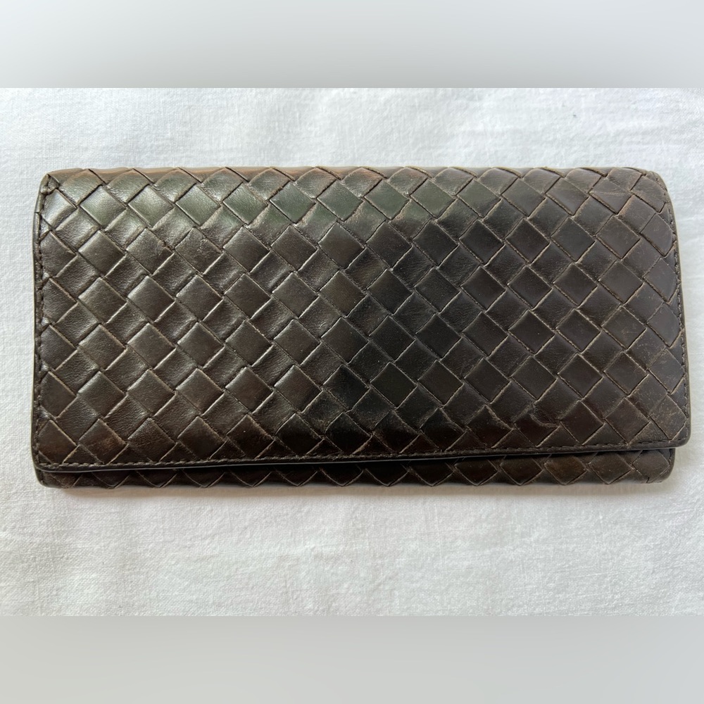 ✨Bottega Veneta Intrecciato leather wallet